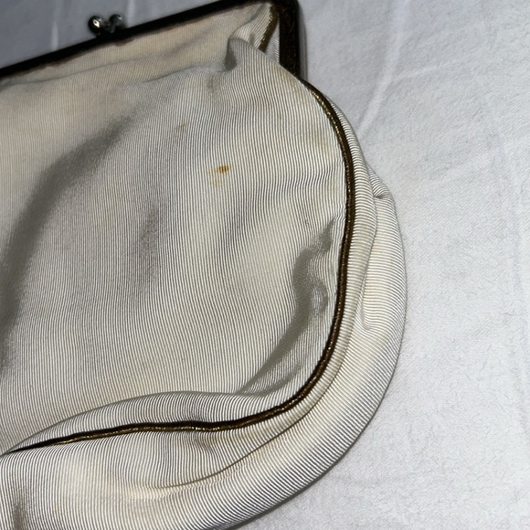 Vintage floral needle point purse - Picture 6 of 12